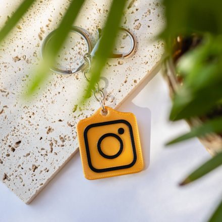 Instagram NFC kulcstartó Arany - Fekete