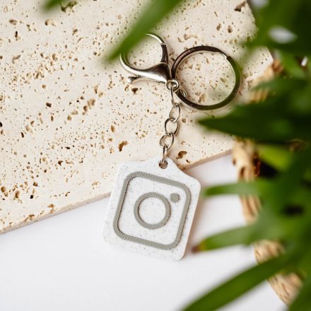 Instagram NFC kulcstartó Kőhatású - Szürke